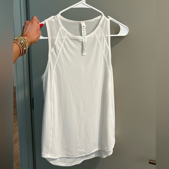 Lulu lemon sculpt tank top with back vent - Picture 5 of 5